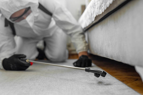 Professional Rodent Control technician working in Ho-Ho-Kus, NJ